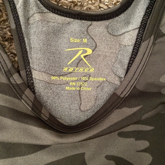 Camo Workout Tank Top - Medium - Picture 2 of 3